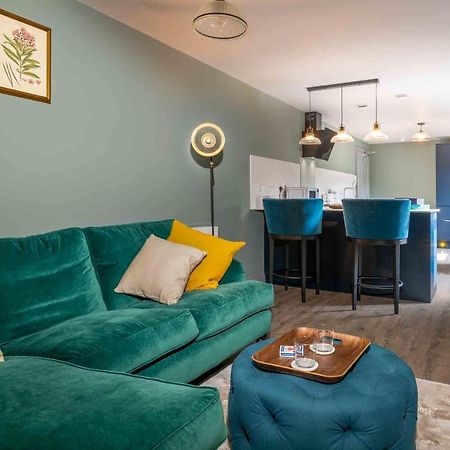 باث Stylish Modern 1 Bedroom, City Centre المظهر الخارجي الصورة