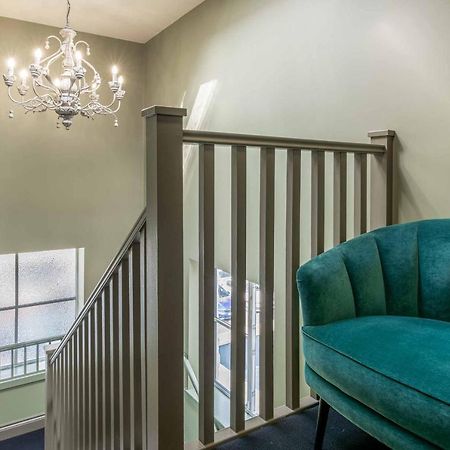 باث Stylish Modern 1 Bedroom, City Centre المظهر الخارجي الصورة